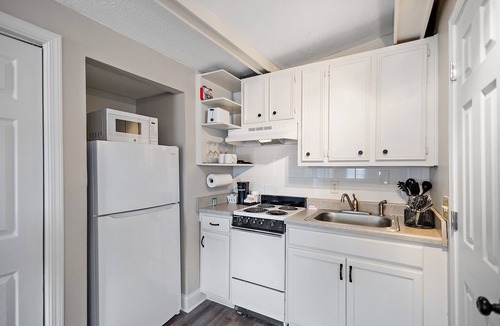 Ridgeland Cottage | Cottage 3 - Kay's Nook