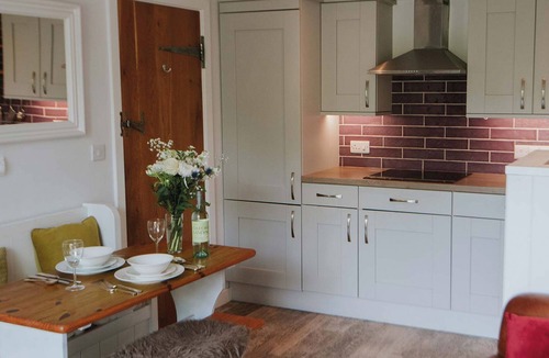 Eardington Apartment | Cottage 3 | Pine Tree Lodge Bridgnorth