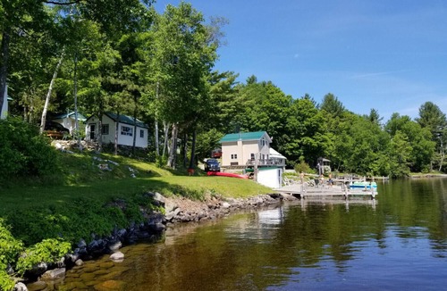 Cloyne Cottage | Cottage #3: Pristine Waterfront! Cottages on the edge of Bon Echo