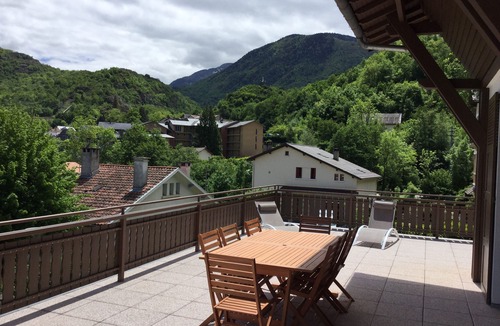 Ax-les-Thermes Apartment | cottage 4 * 300 m ski-terrace 100 m²-private parking-sauna-wifi- gym
