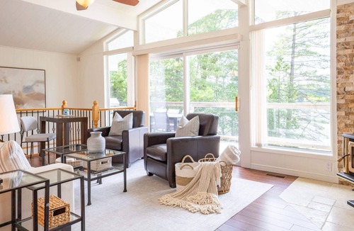 Seguin House | Cottage #479 Little Whitefish Lake