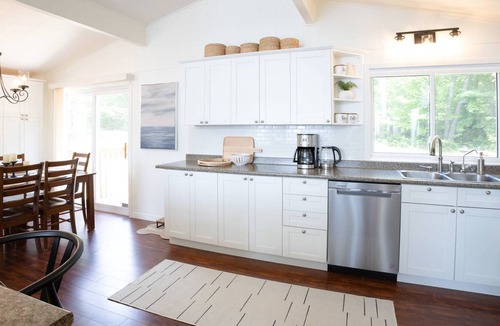 Seguin House | Cottage #479 Little Whitefish Lake