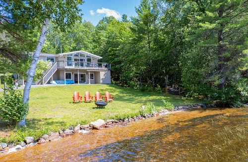 Seguin House | Cottage #479 Little Whitefish Lake