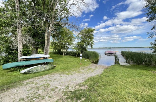 Codrington Cabin | Cottage #5 - Catch More Resort