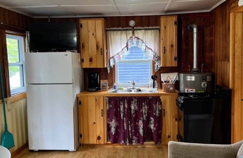 Rockwood Ski Chalet | Cottage 6: Sky View