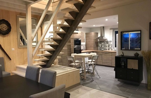Doucier Ski Chalet | Cottage 6 to 8 people, House wood layout quality. Near lake Bcp of space
