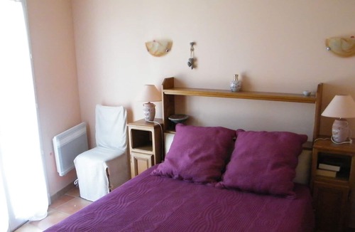 Montauriol Cottage | Cottage and Bed & Breakfast into the wild - Montauriol
