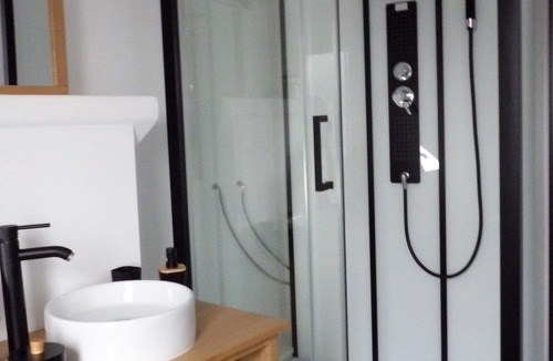 Betz-le-Chateau House | Cottage and private jacuzzi 1 hour from ZOO Beuval.