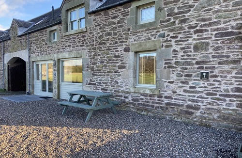 Auchengray Cottage | Cottage apartment in a rural setting.