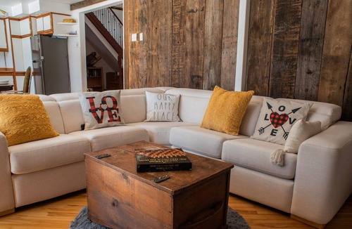 Saint-Calixte Ski Chalet | Cottage at Lac Desroches