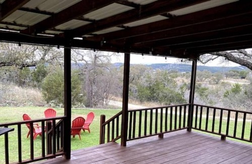 Burnet Cottage | Cottage at Lake Buchanan, Hill Country Getaway