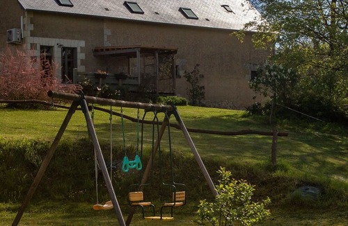 Bossay-sur-Claise House | Cottage "At the Edge of the Woods