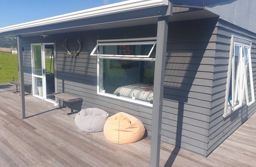 Whakatane Cottage | Cottage at the Coast