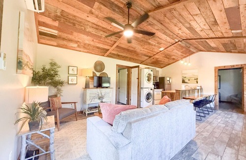 Newnata Cabin | Cottage at the Creek ~ On S. Sylamore