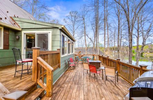Moneta House | Cottage at the Lake