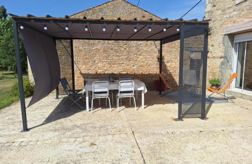 Lavoux House | Cottage au calme avec parking privé