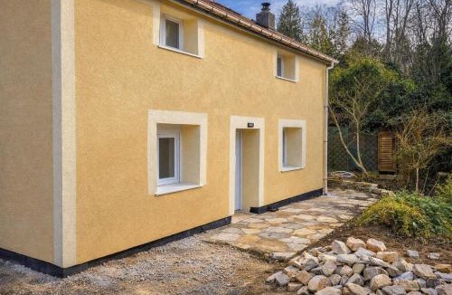 Oinville-sur-Montcient Apartment | Cottage au bord de bassin