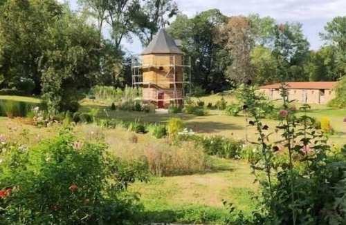 Le Meillard Cottage | Cottage Avec Piscine Chauffée de mai à Sept.grand Jardin,terrasse,bbq,parking
