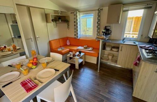 Saint-Astier Other | Cottage avec terrasse - 8 pers. - API-1-52-2214