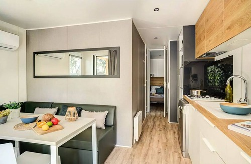 Maisons-Laffitte House | Cottage Bord de Seine 3 rooms 4 persons Air-conditioned *