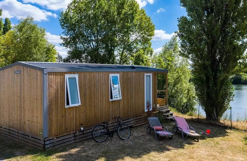 Maisons-Laffitte House | Cottage Bord de Seine 3 rooms 4 persons Air-conditioned *