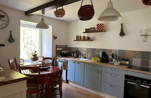 Caudebronde House | Cottage by River with Spa near Carcassonne