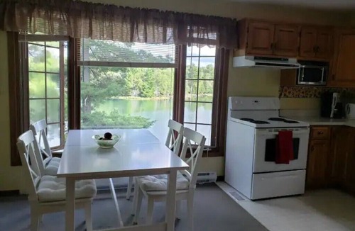 L'Amable Cottage | Cottage by The Lake