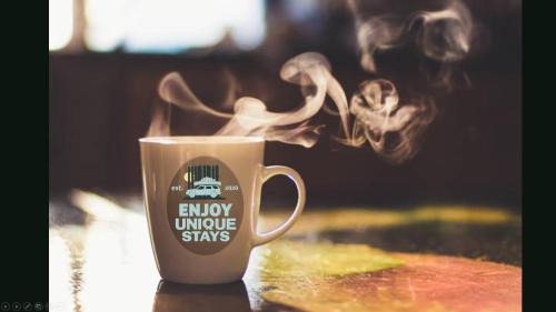 Lynn House | Cottage by the lakeshore with a private hot tub