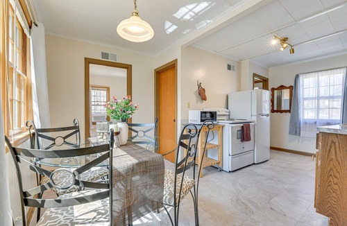 Ames Apartment | Cottage by the Park