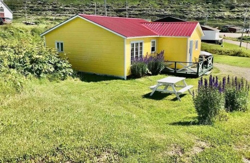 L' e-Verte House | Cottage by the sea. Five minutes from the Newfoundland ferry!