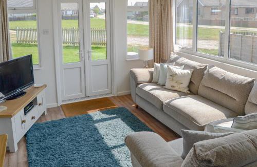 Bacton House | Cottage By The Sea