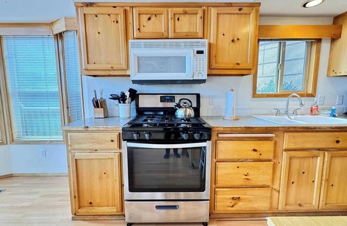 Brookings Cabin | Cottage by the SEA Su