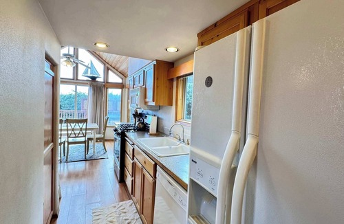 Brookings Cabin | Cottage by the SEA
