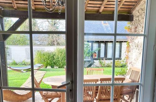 Chitenay Cottage | Cottage chaleureux avec piscine