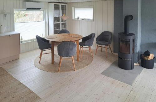 Lonstrup House | Cottage Charm Near Lønstrup Lighthouse