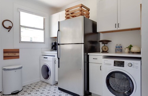 Southwest Raleigh Condo | Cottage Charmer-Walkable/Bars/Restaurants/Pets ok