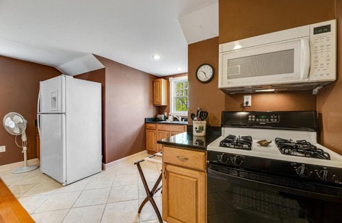 Canandaigua House | Cottage City Manor House Upper Level
