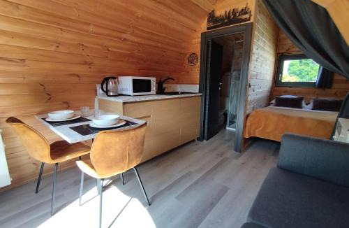 Avranches Bed & Breakfast | Cottage climatisé avec terrasse privative et kitchenette