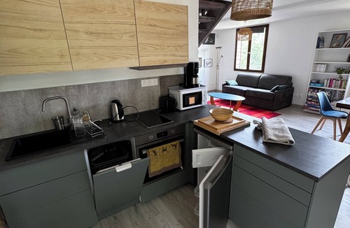 Saint-Epain House | Cottage Cosy en Vallée Verdoyante de Touraine
