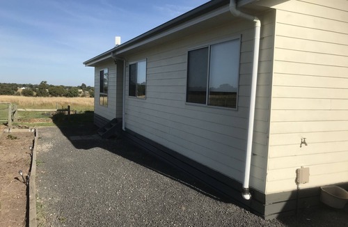 Meredith Cottage | Cottage Down the Lane Rural Setting