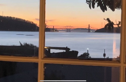 Benicia Cottage | Cottage Downtown Benicia