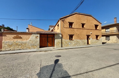 Cabezuela Cottage | Cottage El Pozo de la Cotarra, ideal for 8 people and their pets.