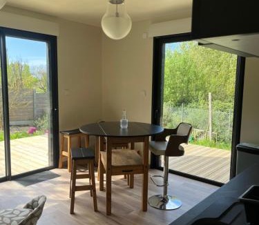 Jullouville House | Cottage en bois