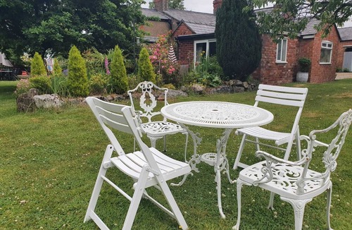 Ormskirk Cottage | Cottage-Ensuite-The Dairy