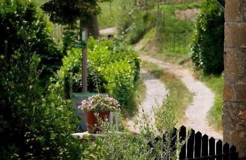 Santa Maria de Besora Cottage | Cottage for 8 people in the Catalan pre-Pyrenees