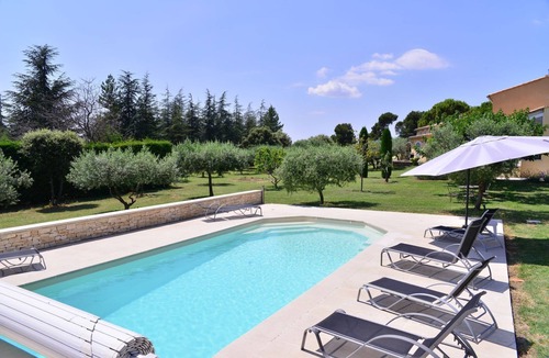Apt Cottage | Cottage facing the luberon with swimming pool