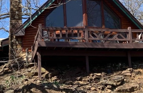 Paradise Hill Cabin | Cottage-feel Cabin w/Lake View
