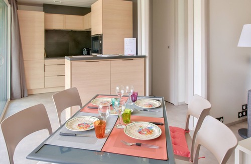 Pont-l'Abbe Ski Chalet | Cottage for 4 - Residence with pool