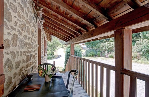 Sauvain Cottage | Cottage for 6 people with fireplace in Sauvain
