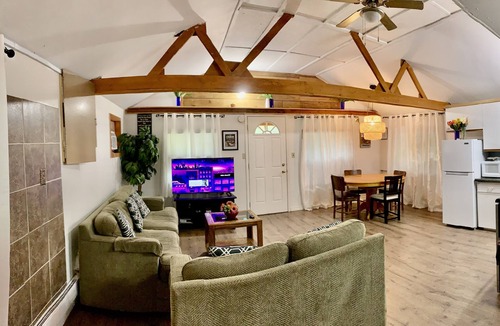 Sandy Hook Cottage | Cottage for rent in Gimli MB. Sanitized and Cleaned beetween bookings